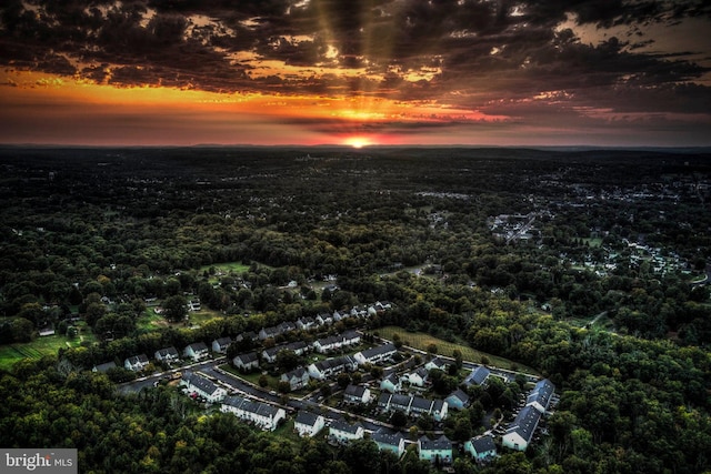 view of aerial view at dusk