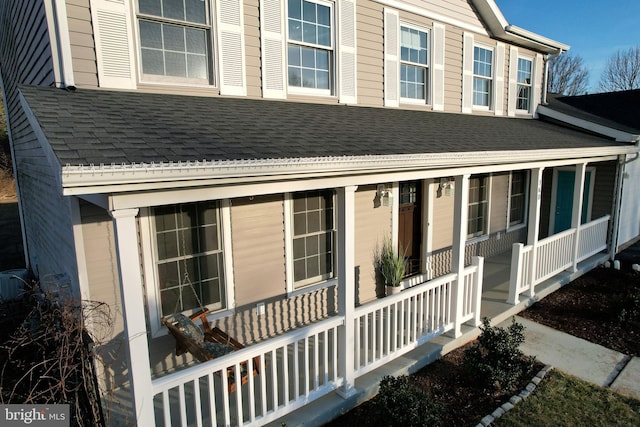 view of front of house featuring a porch