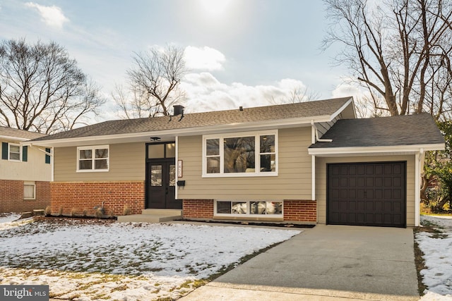 view of front of house featuring a garage