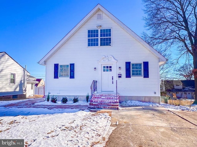 950 Virga Ave, Levittown PA, 19054, 4 bedrooms, 2 baths house for sale