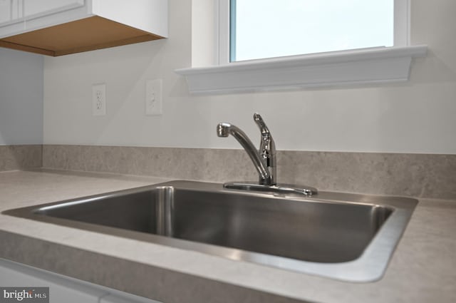 4 Landing Pl Unit 4, York, PA 17408 - details with sink and white cabinets