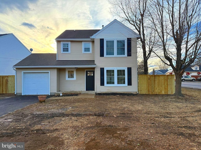 view of front property featuring a garage