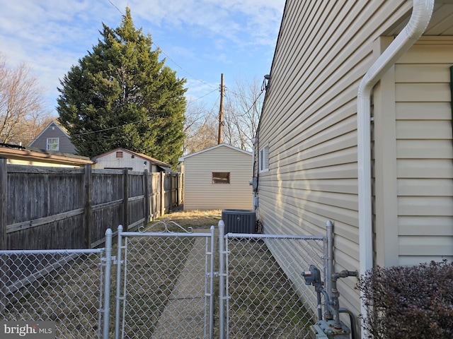 view of yard featuring central AC