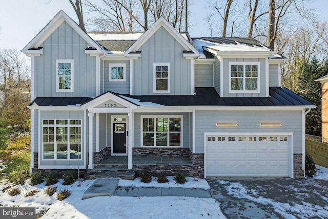 view of front of home featuring a garage