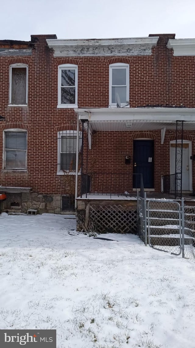 view of front of property with a porch