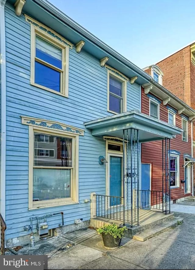 view of townhome / multi-family property