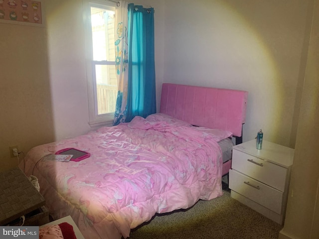 bedroom featuring carpet floors