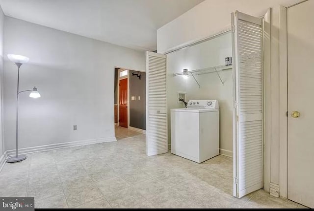 laundry area with washer / clothes dryer