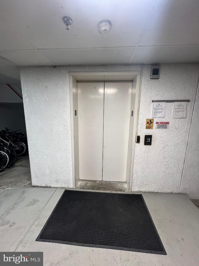 entrance to property with elevator