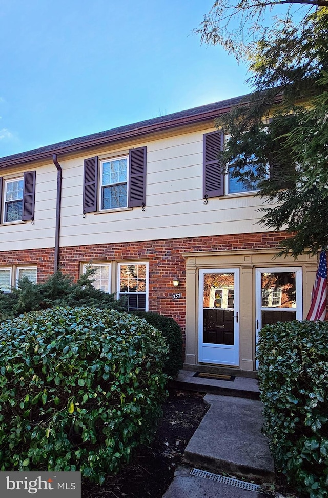 view of townhome / multi-family property