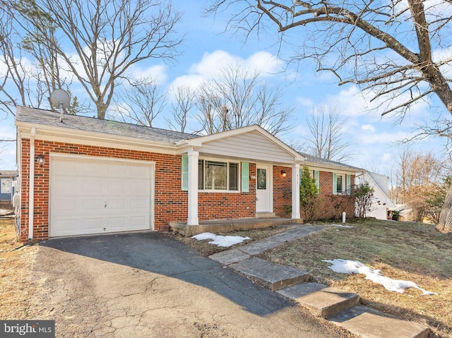 single story home featuring a garage