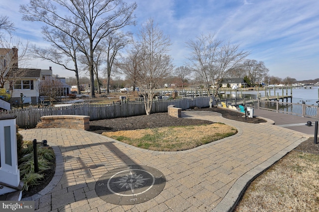 view of yard featuring a water view