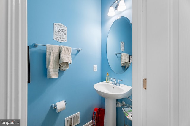 bathroom with sink