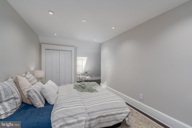 bedroom with a closet