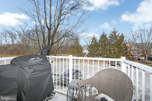 balcony featuring a grill