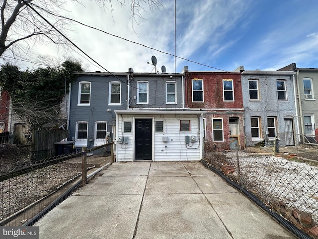 view of front of property featuring central AC