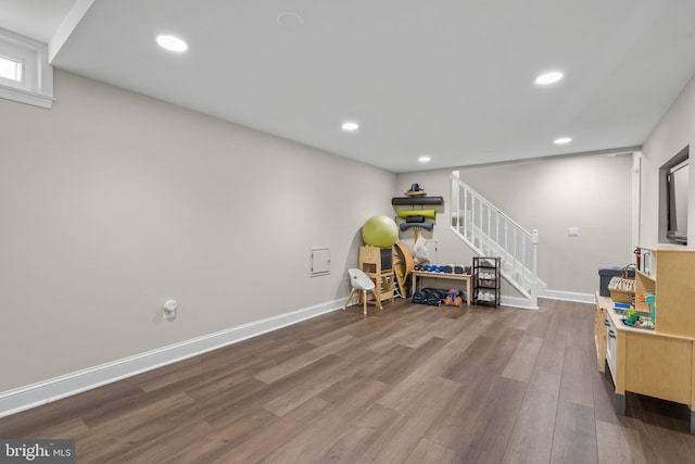 playroom featuring hardwood / wood-style floors