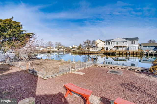 view of yard featuring a water view