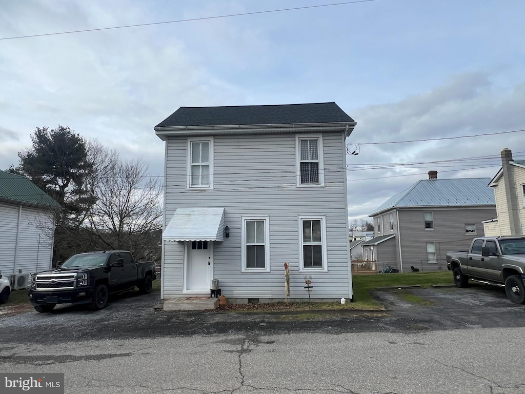 view of front of house