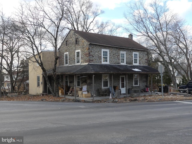 view of front of house featuring covered porch