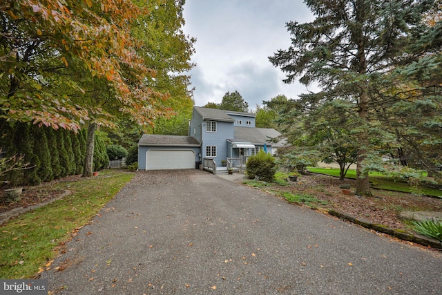 view of front facade featuring a garage