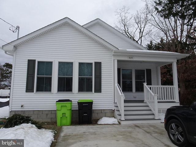 bungalow-style house with covered porch