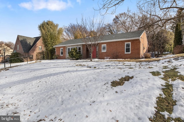 view of front of property