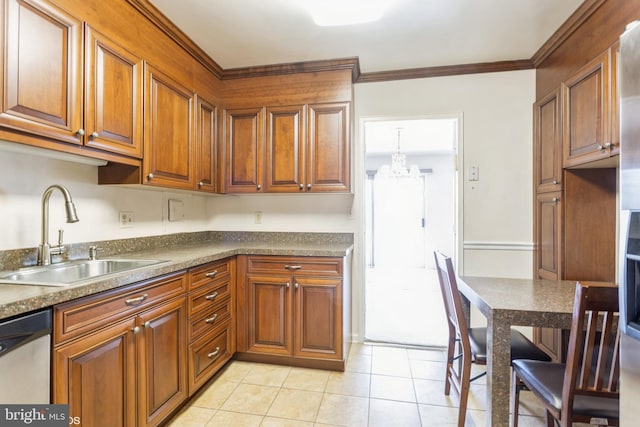 kitchen with sink, light tile patterned floors, a notable chandelier, ornamental molding, and stainless steel dishwasher