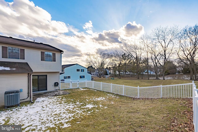 view of yard with central AC