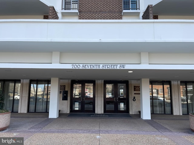 view of property entrance