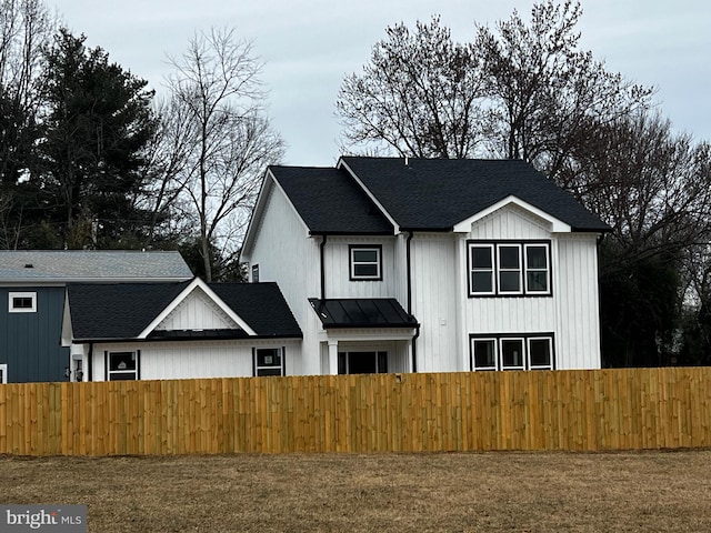 view of front of house