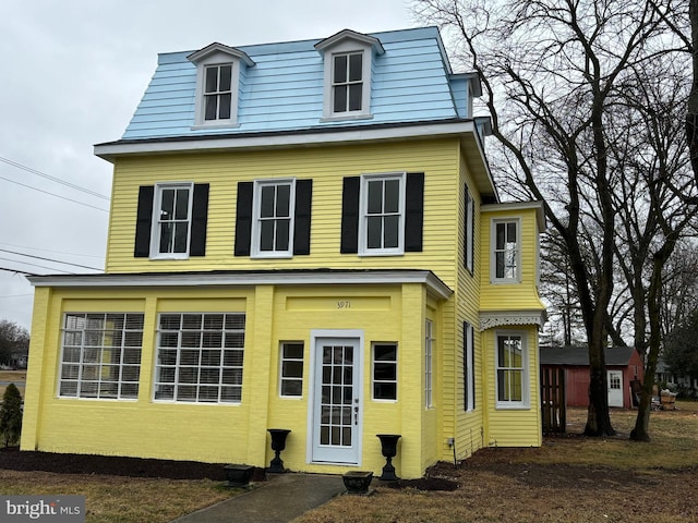 view of front of property