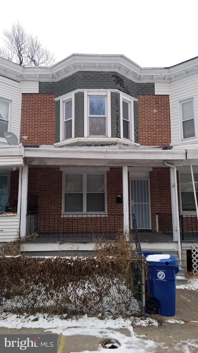 view of front of house featuring a porch