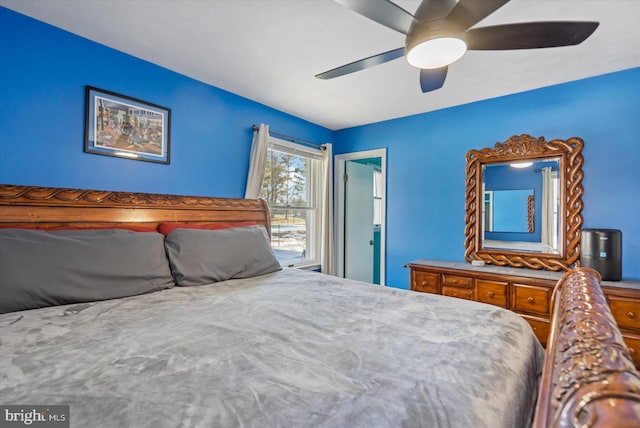 bedroom featuring ceiling fan