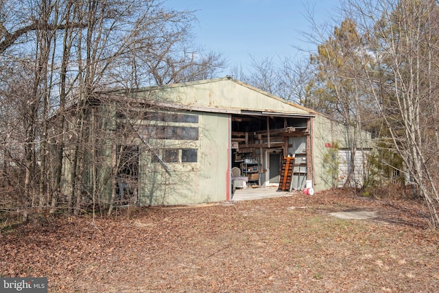 view of outdoor structure