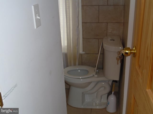 bathroom featuring toilet