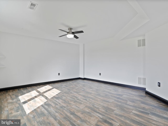 unfurnished room with wood-type flooring and ceiling fan