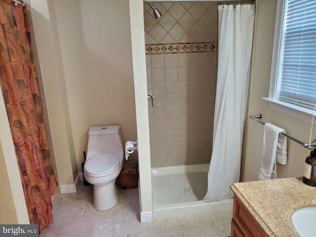 bathroom featuring tile patterned floors, vanity, toilet, and a shower with shower curtain