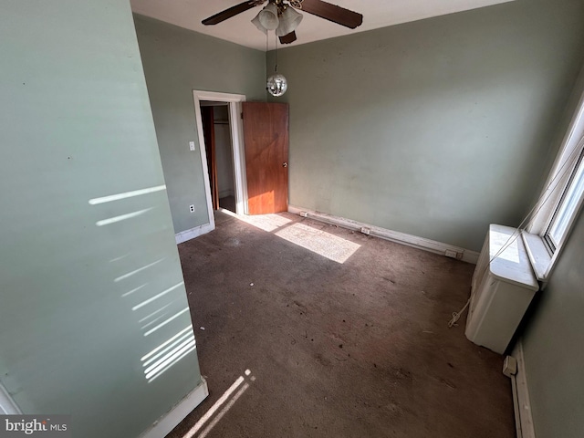 empty room with ceiling fan