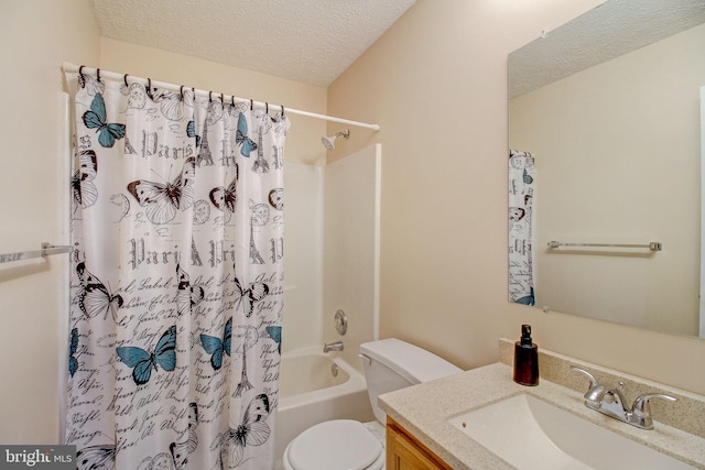 full bathroom featuring shower / bathtub combination with curtain, vanity, toilet, and a textured ceiling