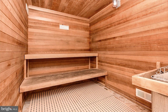 view of sauna / steam room