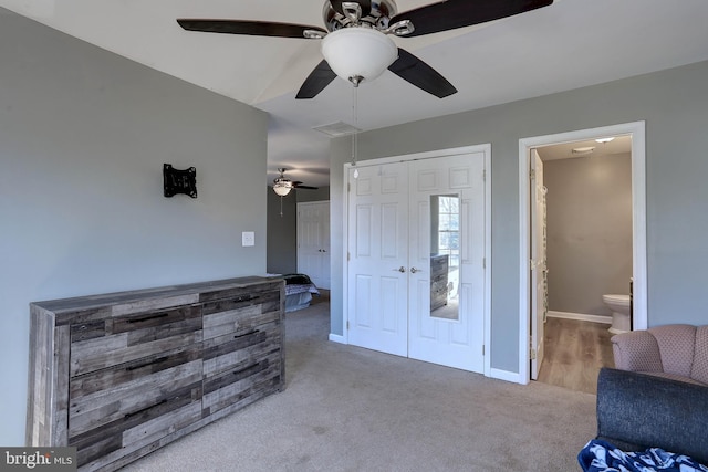 entryway featuring carpet