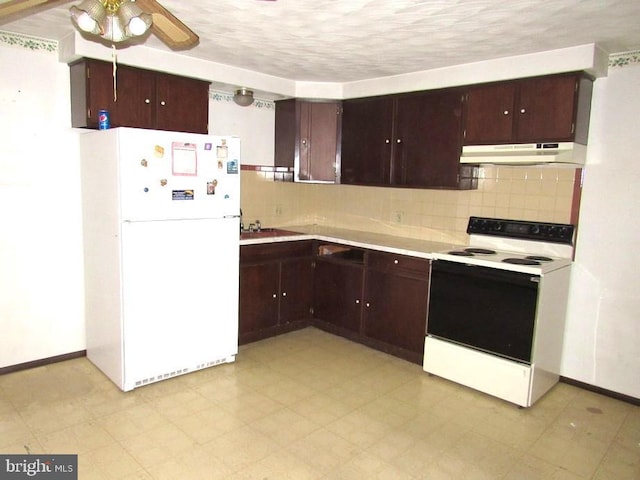 kitchen with ceiling fan, a textured ceiling, backsplash, and white appliances