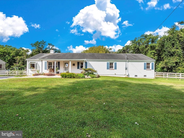 view of front of house with a porch and a front lawn