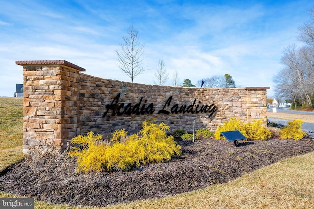 view of community / neighborhood sign