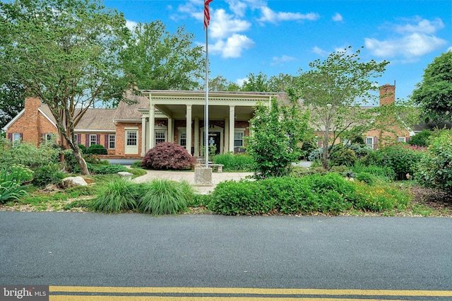 view of front of house