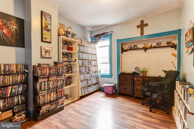 living area with wood-type flooring