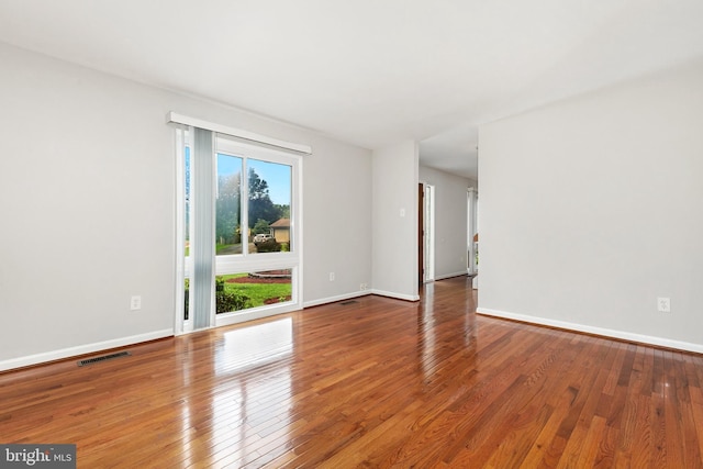 11501 Piney Lodge Rd, North Potomac, MD 20878 - unfurnished room featuring wood finished floors and baseboards