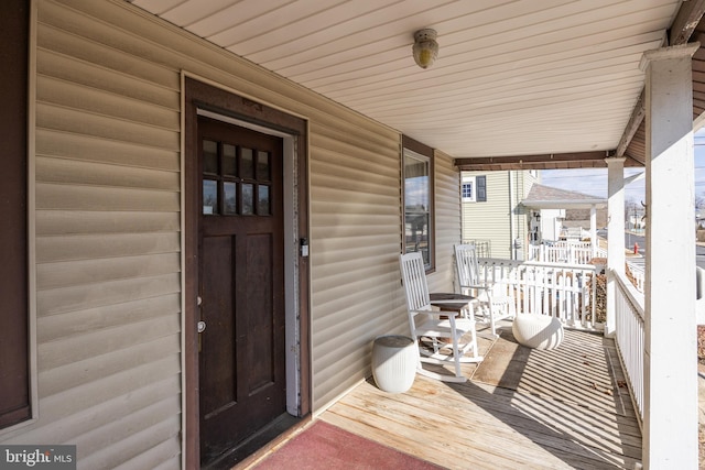 910 Woodland Ave, Burlington, NJ 08016 - entrance to property featuring a porch