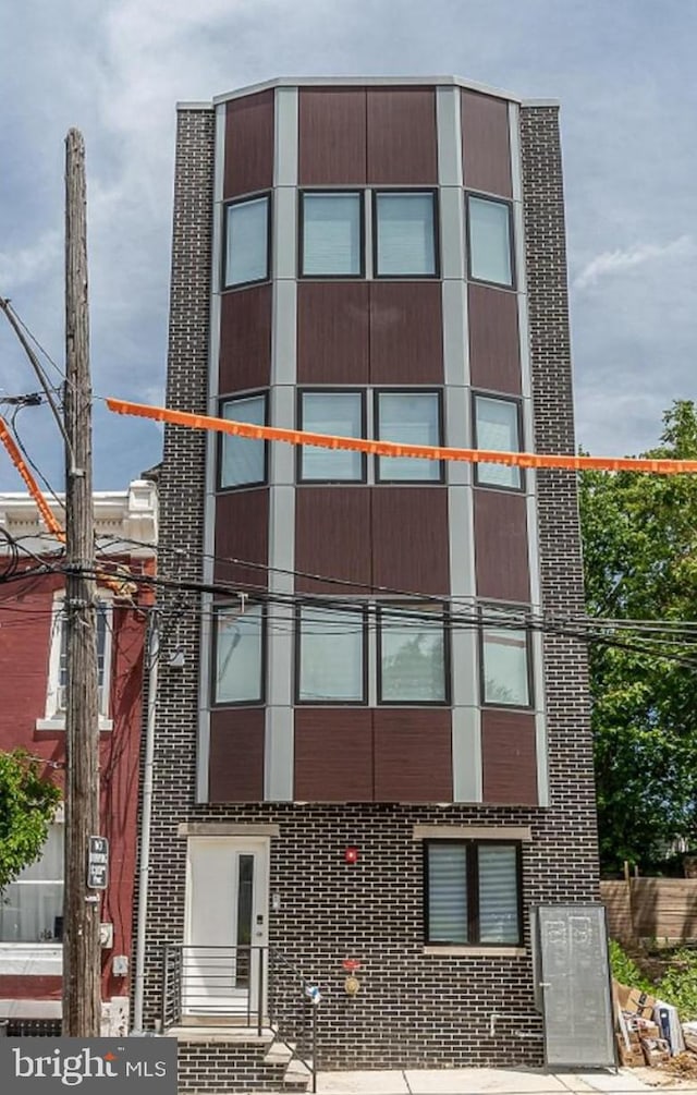 view of building exterior